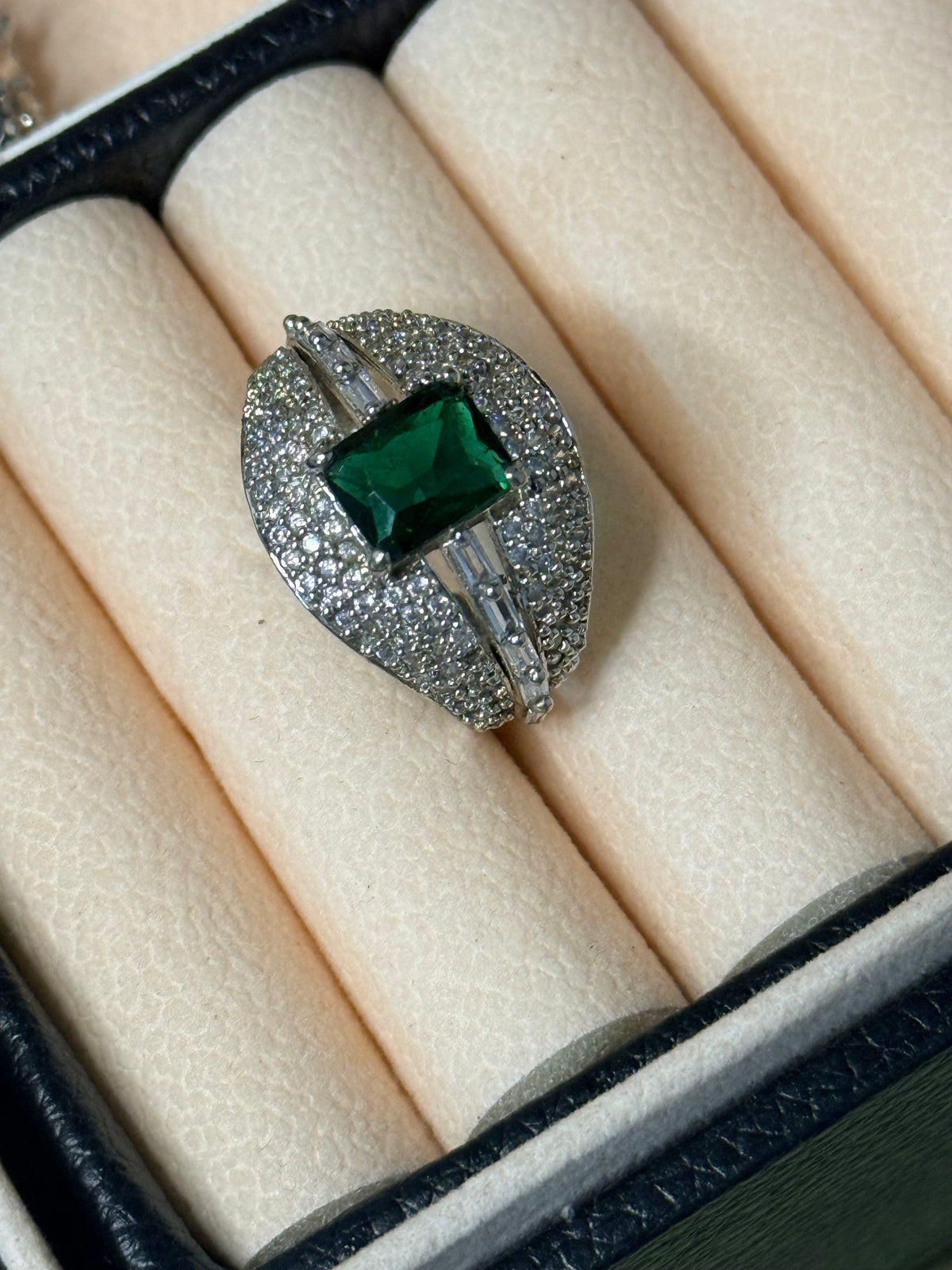 Zevia Ring