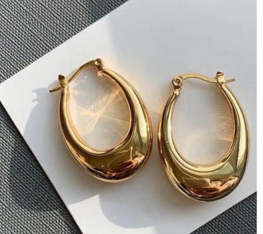 Dainty Hoop Earings