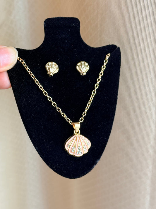 Lunelle Necklace Set