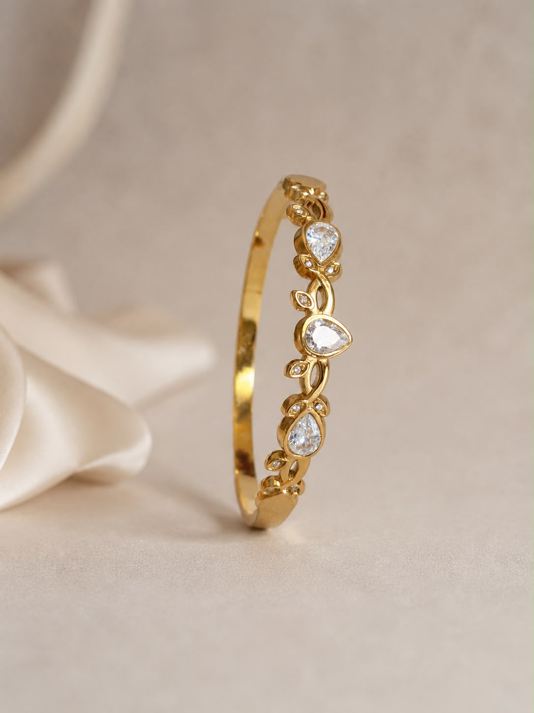 Rosella Bangle Bracelet