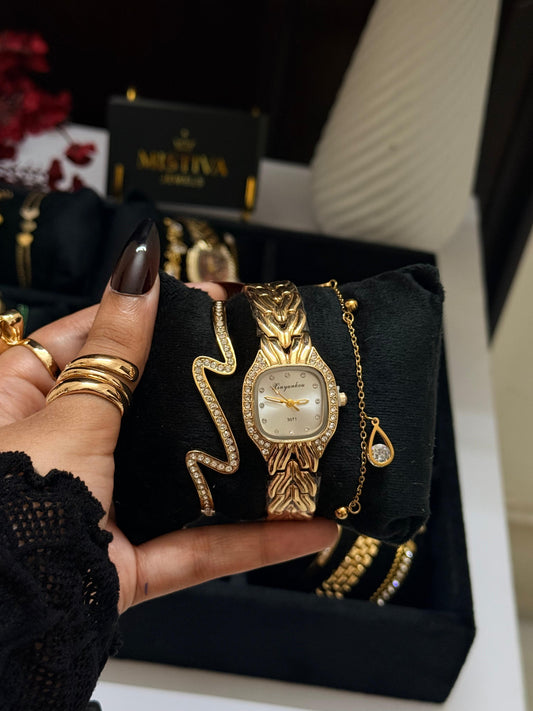Chic Hour